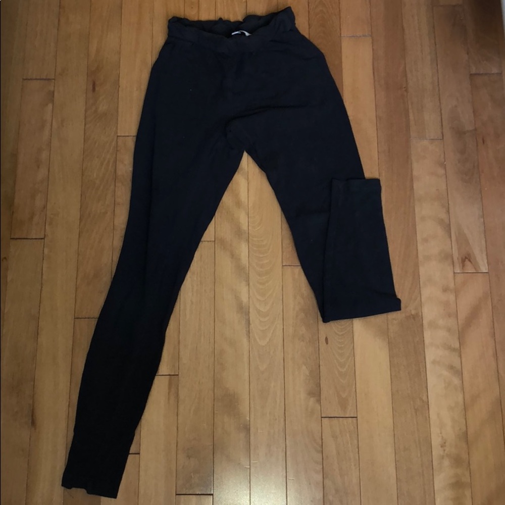 Black leggings